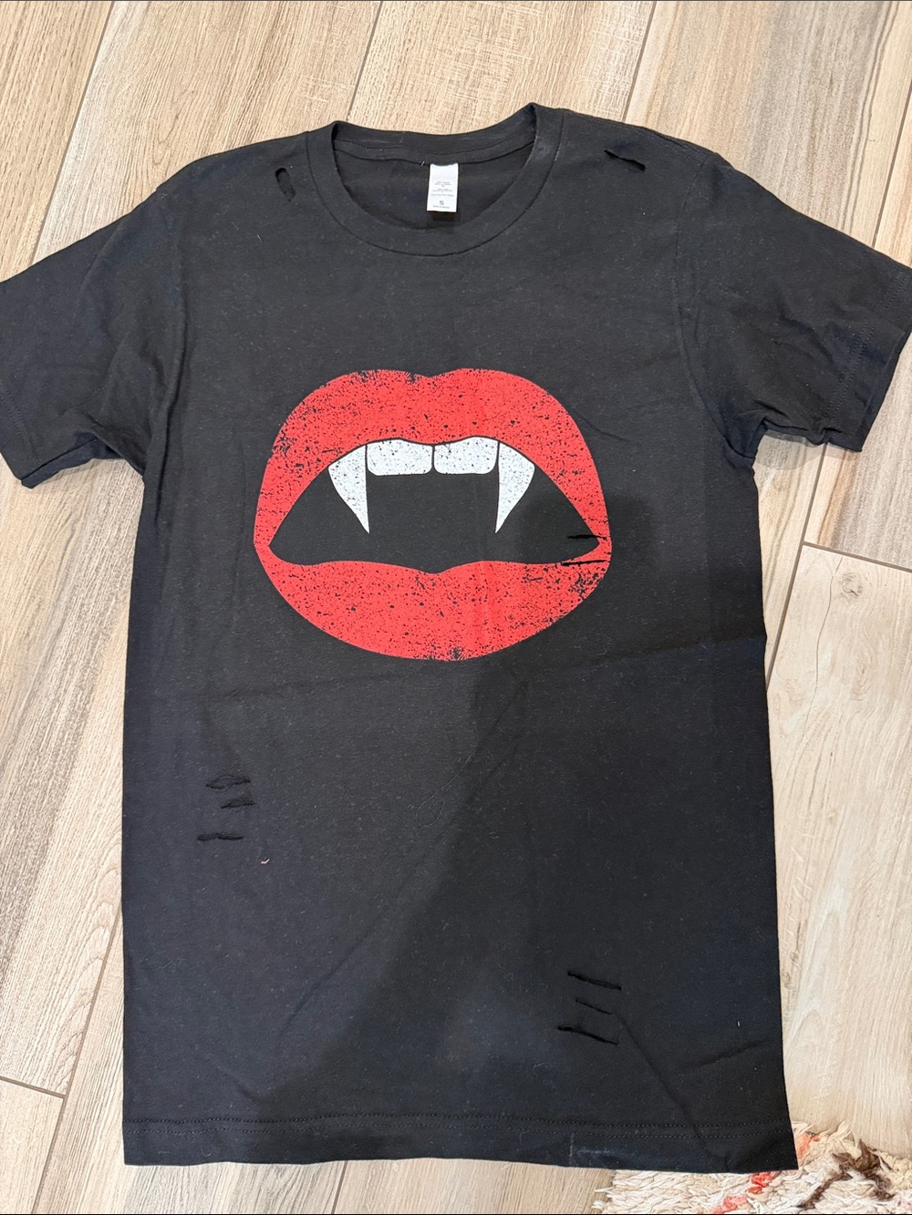 Distressed Black Graphic Vampire Lips Tee